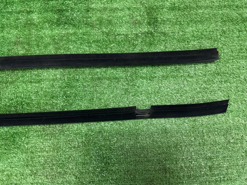 Уплотнитель стекла(бархотка) внутренний Kia Sportage 3 2015 SL