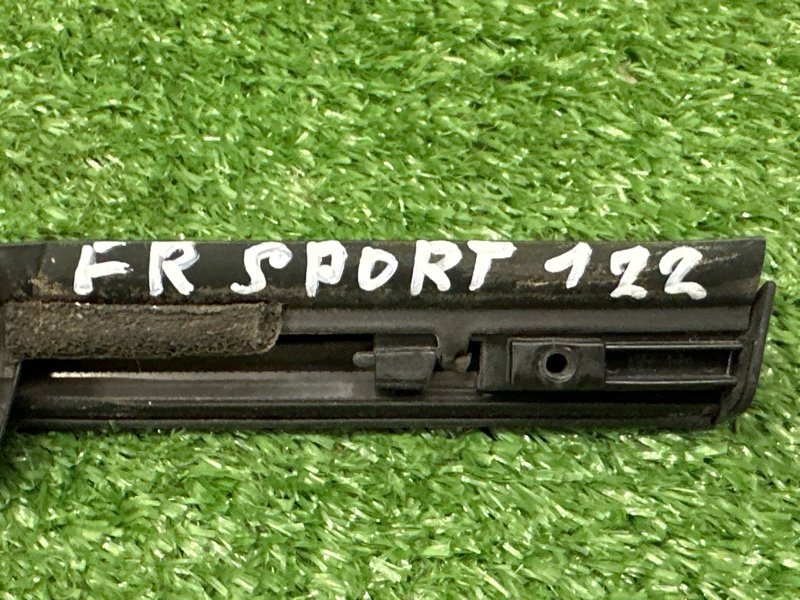 Уплотнитель стекла наружный (Бархотка) Kia Sportage 3 2015 SL