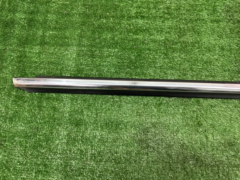 Уплотнитель стекла наружный (Бархотка) Kia Sportage 3 2015 SL