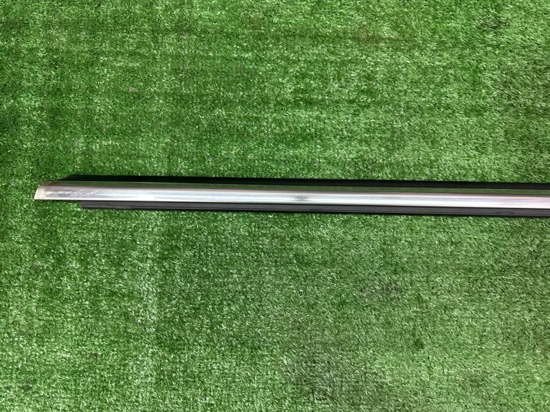 Уплотнитель стекла наружный (Бархотка) Kia Sportage 3 2015 SL