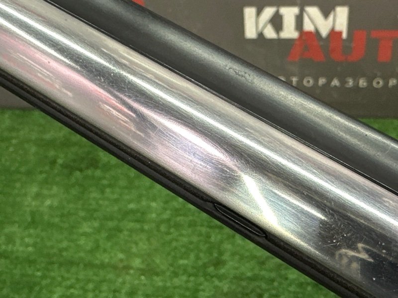 Уплотнитель стекла наружный (Бархотка) Kia Sportage 3 2015 SL