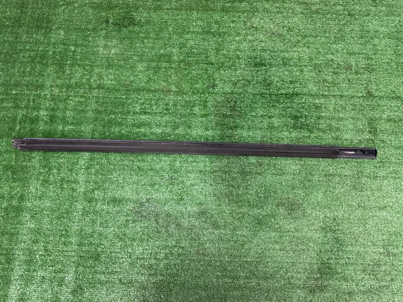 Уплотнитель стекла наружный (Бархотка) Kia Sportage 3 2015 SL