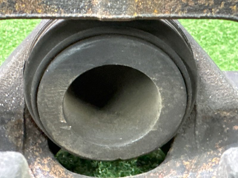 Суппорт тормозной Opel Astra J