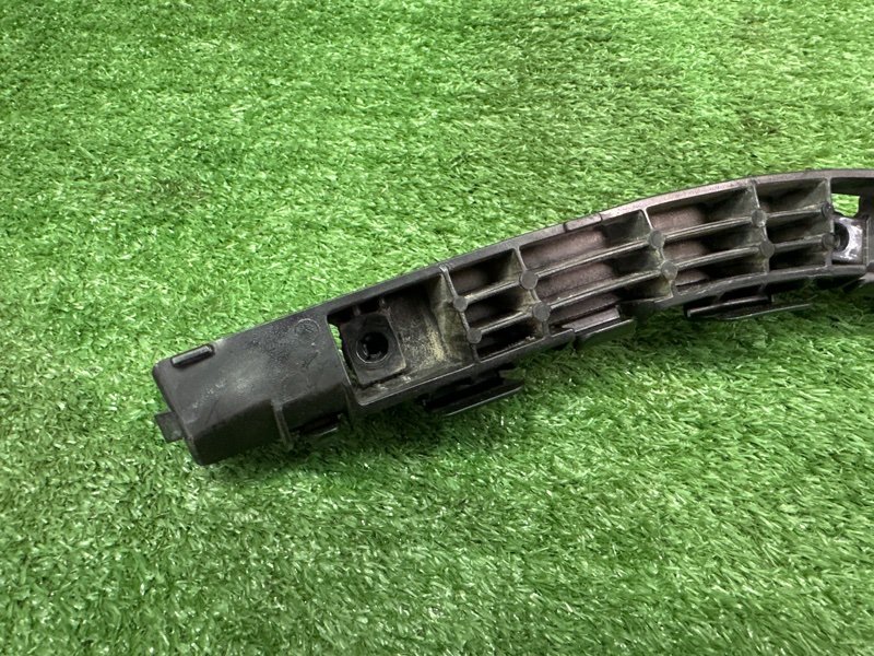 Кронштейн бампера Kia Sportage 3 2015 SL