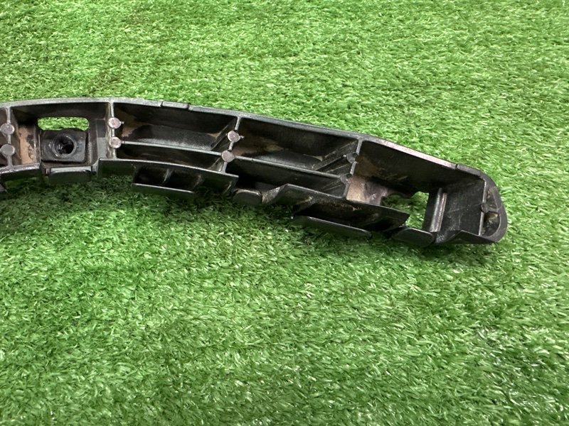 Кронштейн бампера Kia Sportage 3 2015 SL