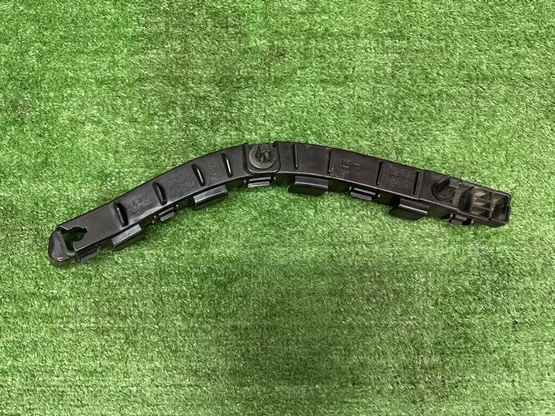 Кронштейн бампера Kia Sportage 3 2015 SL