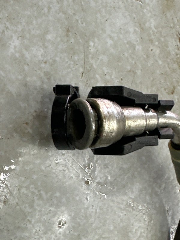 Трубка топливная тормозная (топливопровод, магистраль) Kia Sportage 3 2015 SL