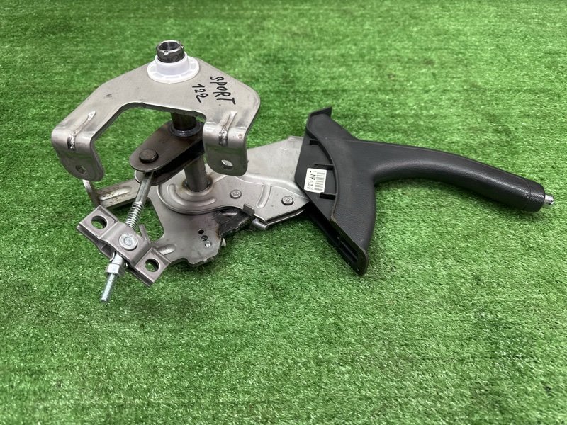 Рычаг стояночного тормоза (ручник) Kia Sportage 3 2015 SL