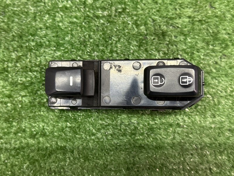 Кнопка стеклоподъемника Kia Sportage 3 2015 SL