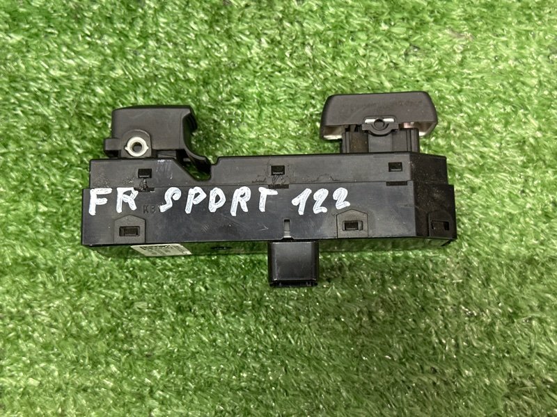 Кнопка стеклоподъемника Kia Sportage 3 2015 SL