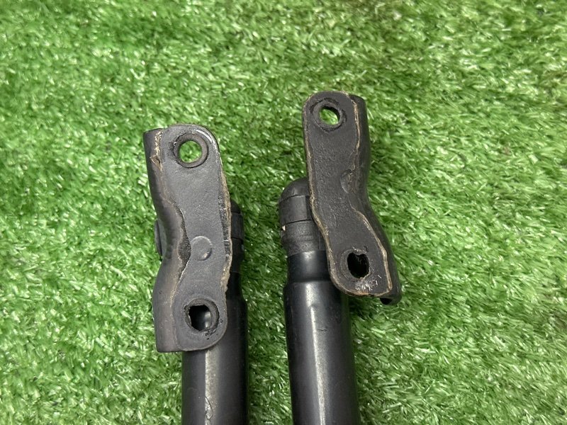 Упор крышки багажника Kia Sportage 3 2015 SL