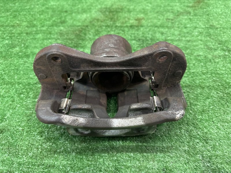 Суппорт тормозной Kia Sportage 3 2015 SL