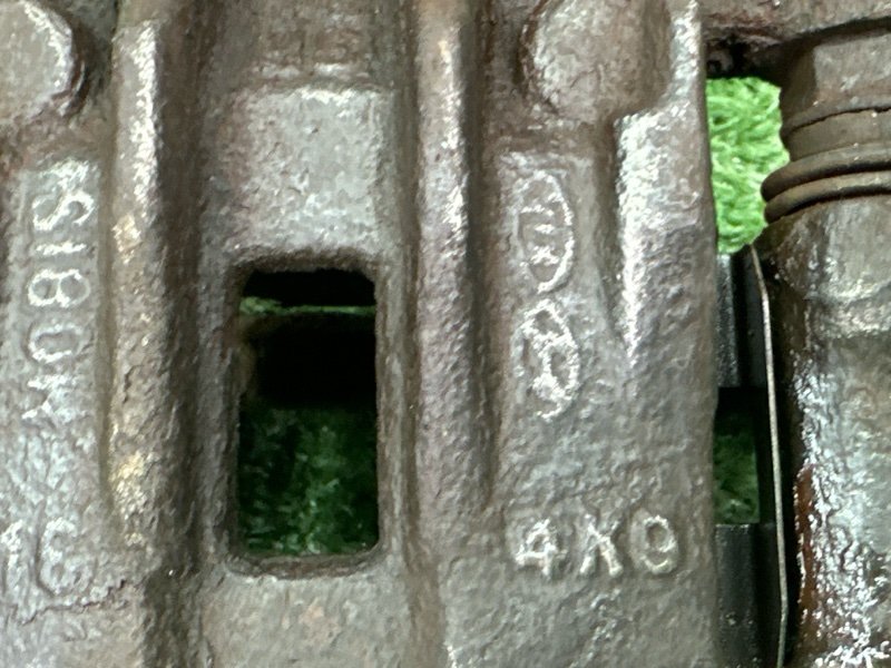 Суппорт тормозной Kia Sportage 3 2015 SL