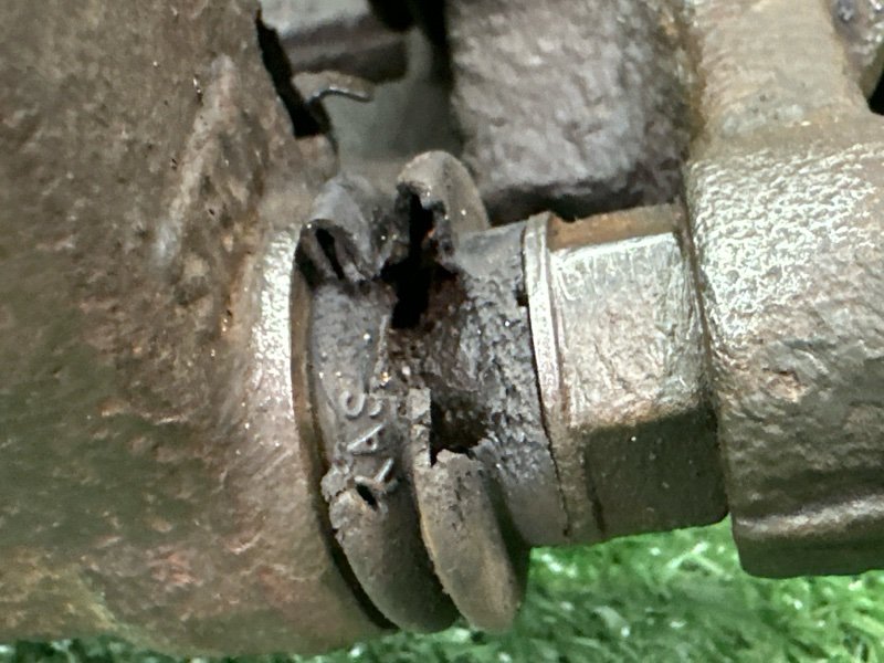 Суппорт тормозной Kia Sportage 3 2015 SL