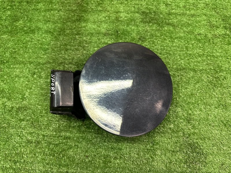 Лючок бензобака с крышкой Kia Sportage 3 2015 SL