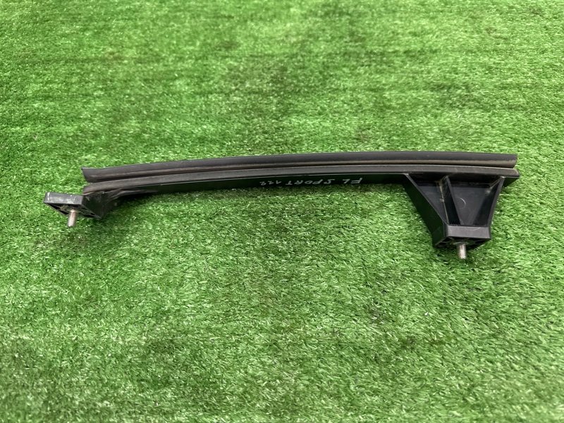 Направляющая стекла двери Kia Sportage 3 2015 SL