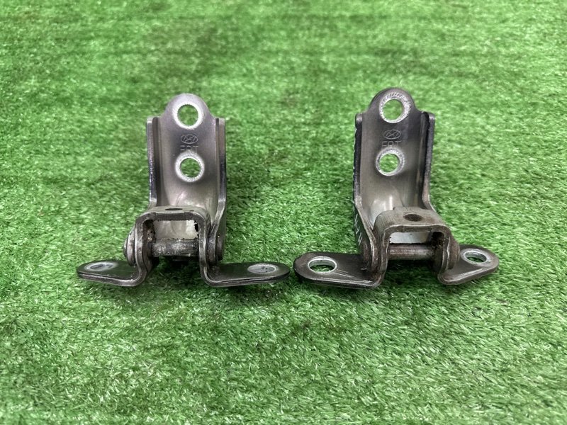 Петли двери Kia Sportage 3 2015 SL