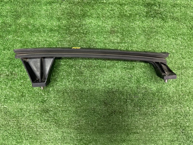 Направляющая стекла двери Kia Sportage 3 2015 SL