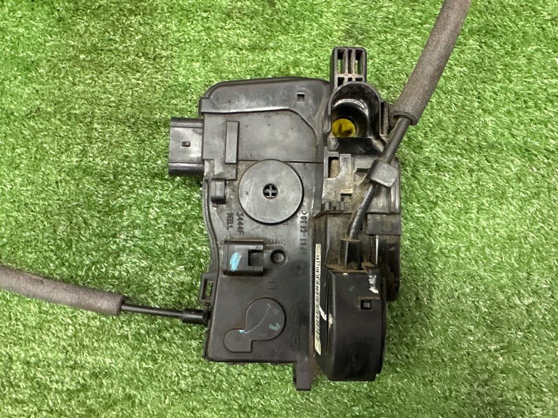 Замок двери Kia Sportage 3 2015 SL