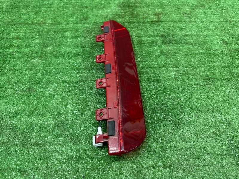 Стоп-сигнал дополнительный Kia Sportage 3 2015 SL