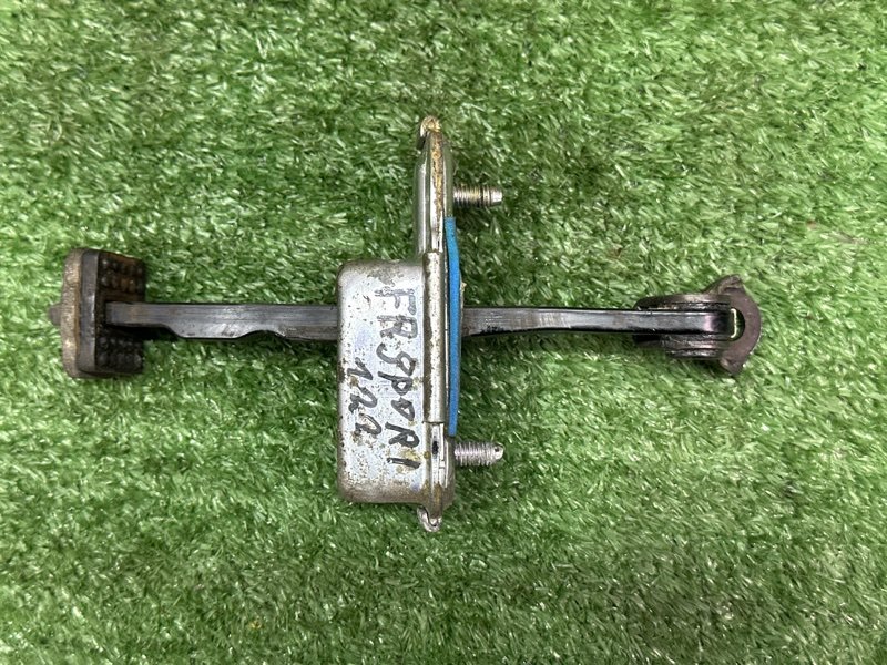 Ограничитель двери Kia Sportage 3 2015 SL