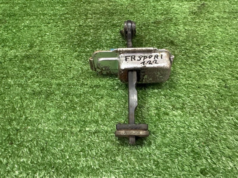 Ограничитель двери Kia Sportage 3 2015 SL