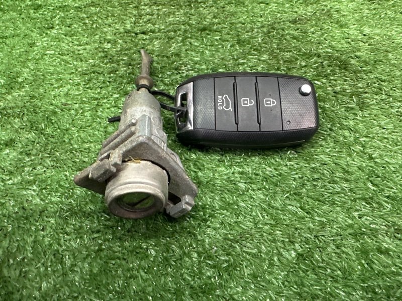 Замок зажигания, личинка двери и ключ Kia Sportage 3 2015 SL