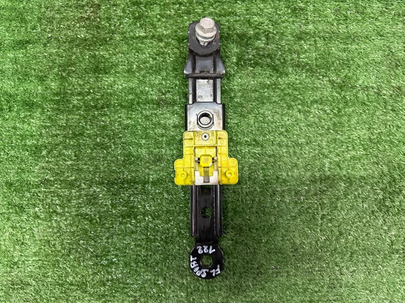 Механизм регулировки ремня безопасности Kia Sportage 3 2015 SL