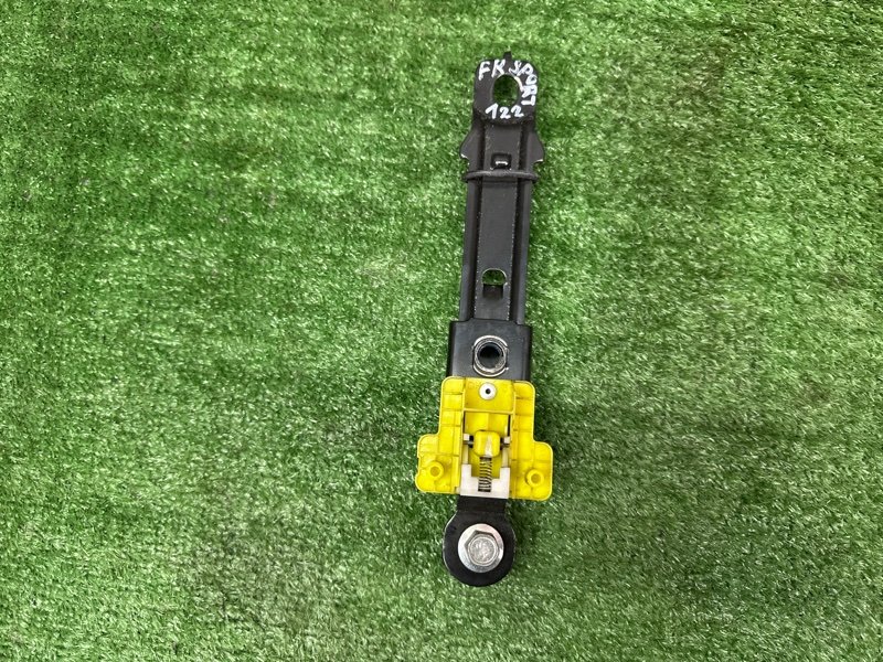 Механизм регулировки ремня безопасности Kia Sportage 3 2015 SL