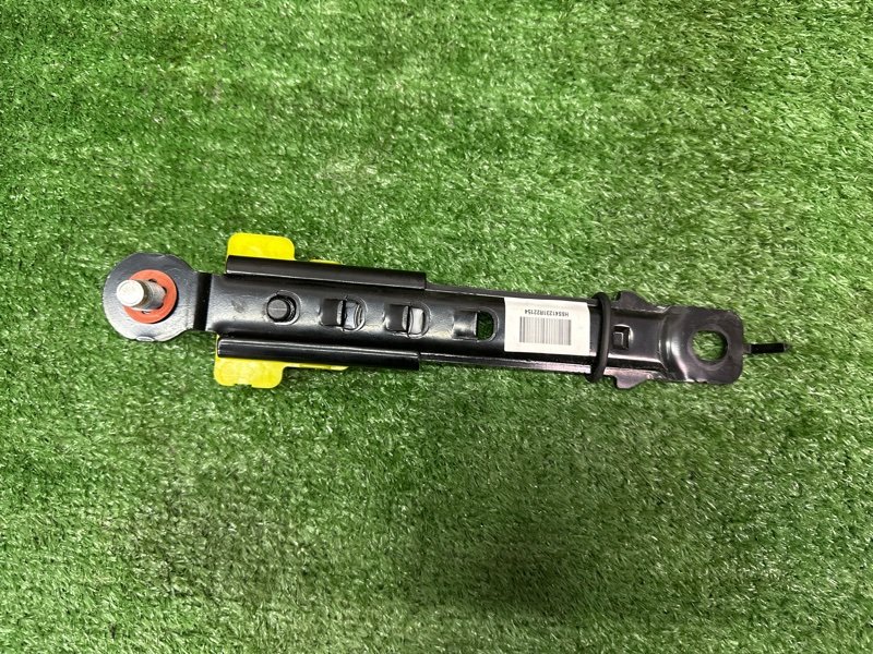 Механизм регулировки ремня безопасности Kia Sportage 3 2015 SL