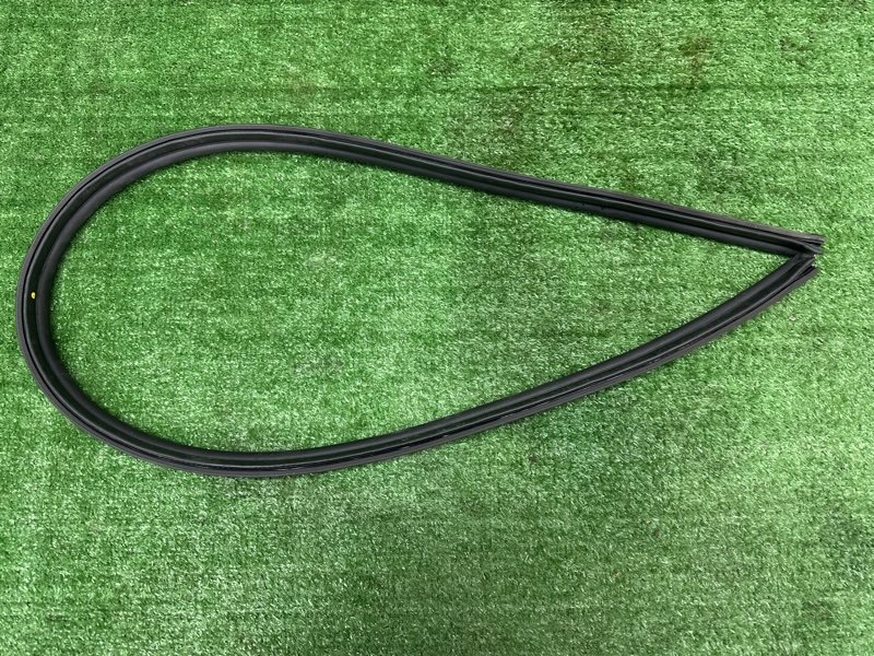 Уплотнитель жабо Kia Sportage 3 2015 SL