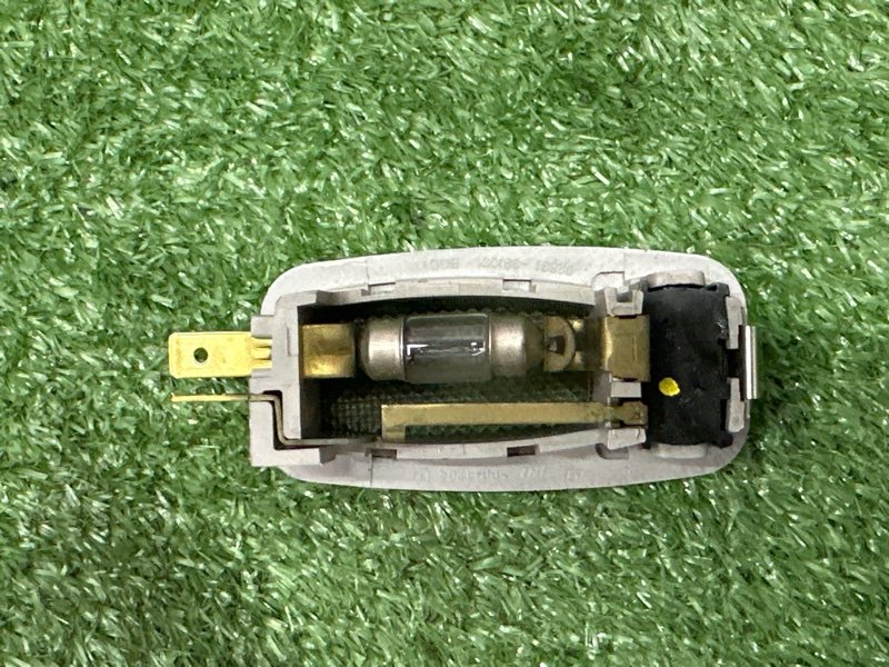 Плафон подсветки солнцезащитных козырьков Kia Sportage 3 2015 SL