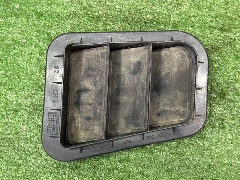 Решетка вентиляционная Kia Sportage 3 2015 SL