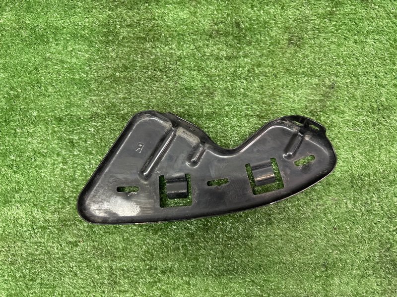 Кронштейн фары Kia Sportage 3 2015 SL