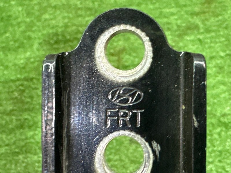 Петли двери Kia Sportage 3 2015 SL