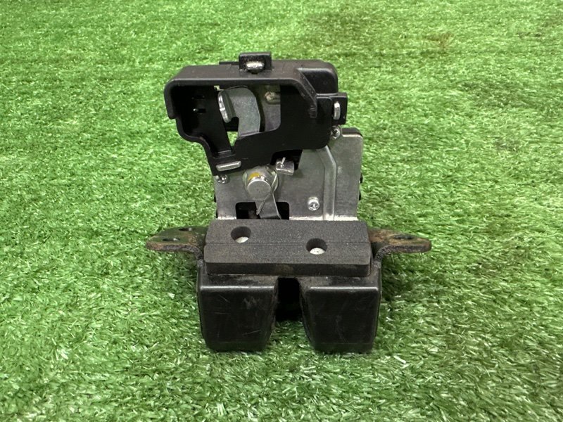 Замок крышки багажника Kia Sportage 3 2015 SL