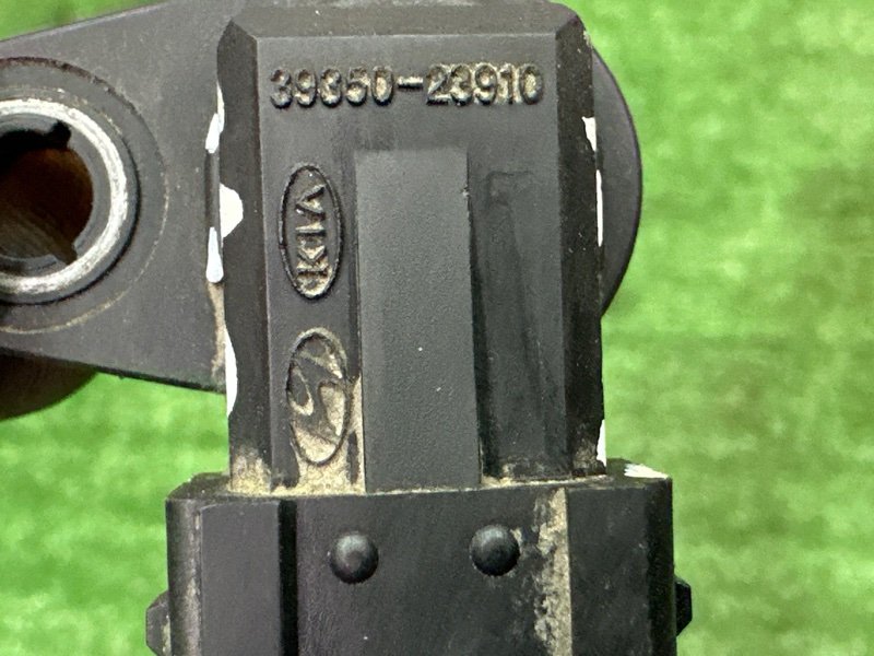 Датчик положения распредвала Kia Sportage 3 2015 SL