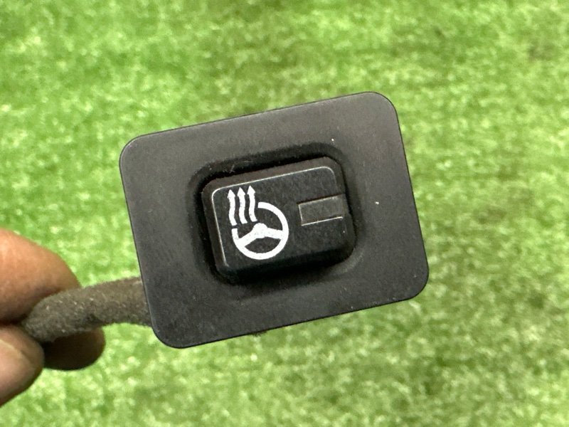 Кнопка обогрева руля Kia Sportage 3 2015 SL