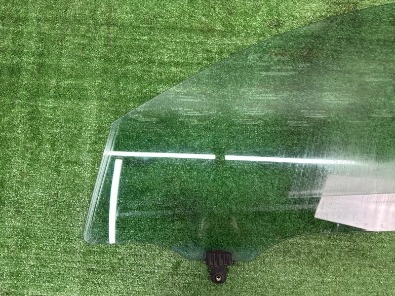 Стекло двери Kia Sportage 3 2015 SL