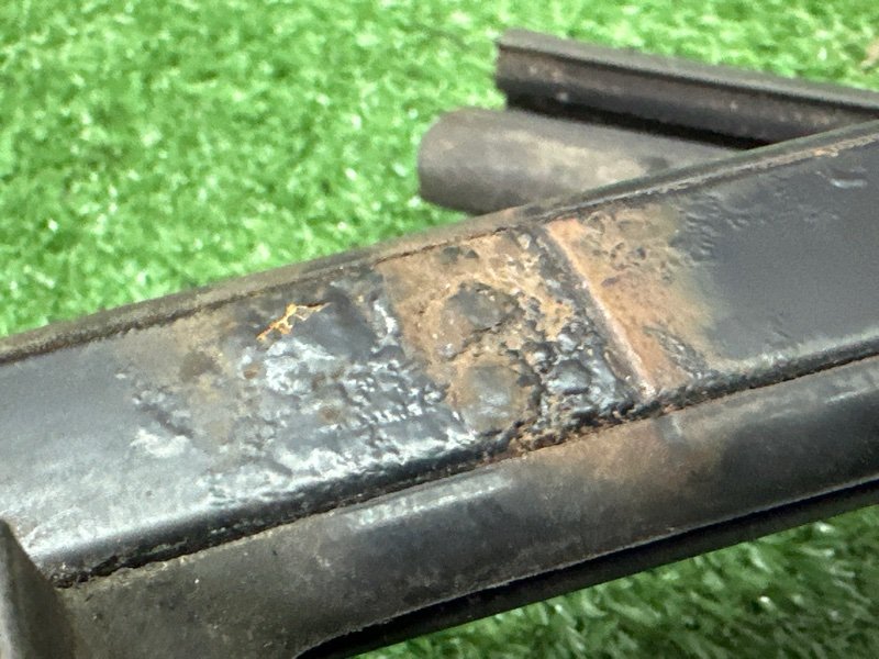 Уплотнитель стекла направляющий Kia Sportage 3 2015 SL