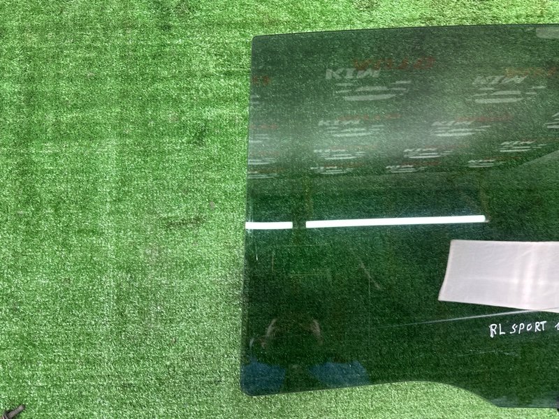 Стекло двери Kia Sportage 3 2015 SL
