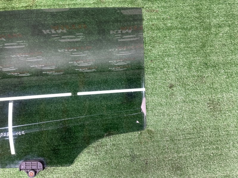 Стекло двери Kia Sportage 3 2015 SL