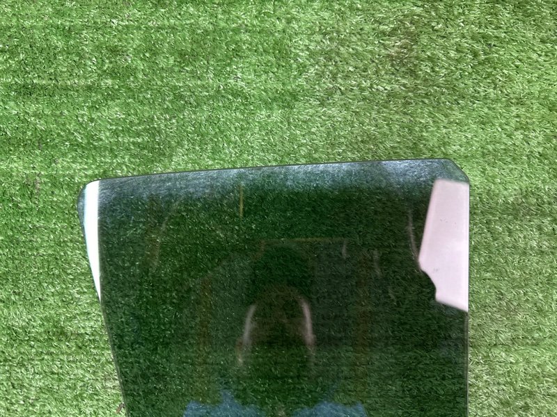 Стекло двери глухое Kia Sportage 3 2015 SL