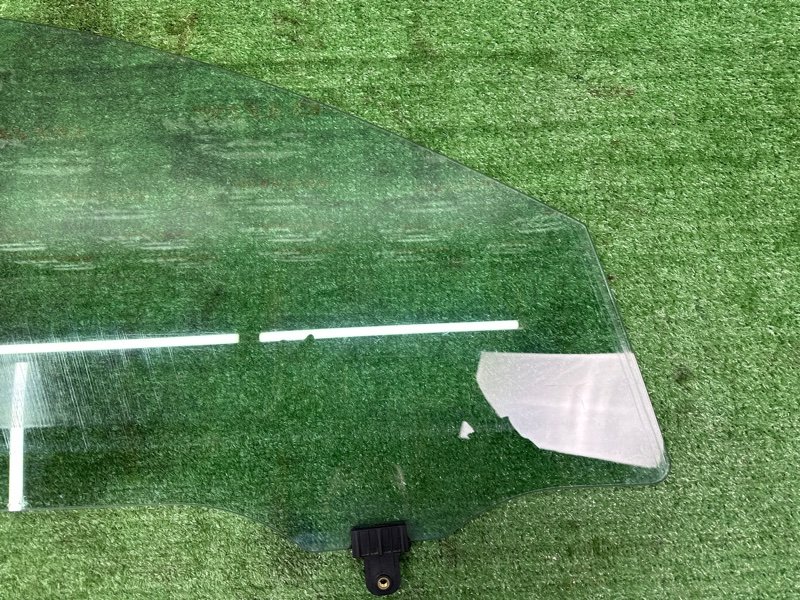 Стекло двери Kia Sportage 3 2015 SL