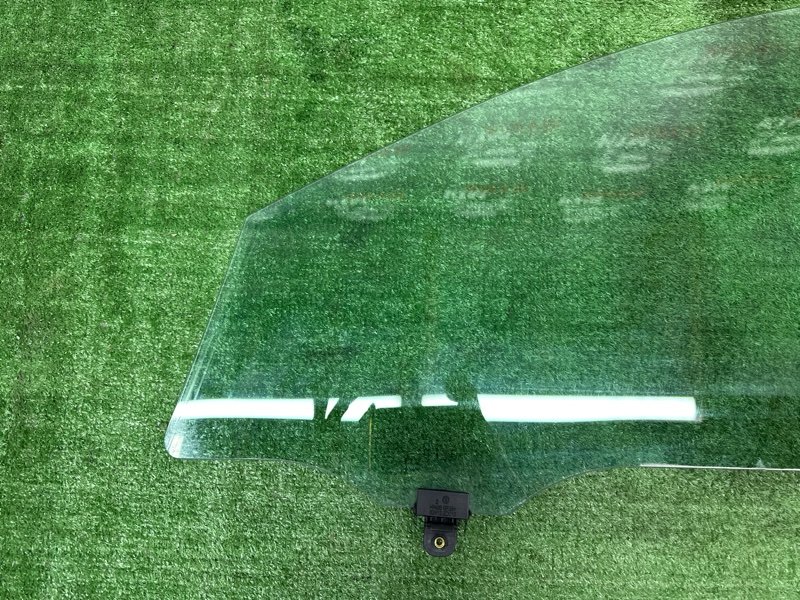 Стекло двери Kia Sportage 3 2015 SL