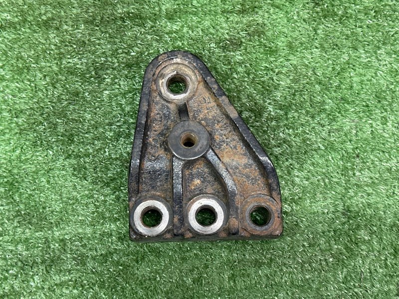 Кронштейн опоры двигателя Kia Sportage 3 2015 SL