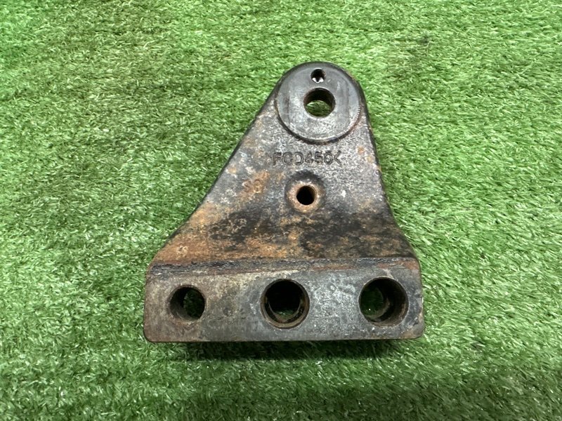 Кронштейн опоры двигателя Kia Sportage 3 2015 SL