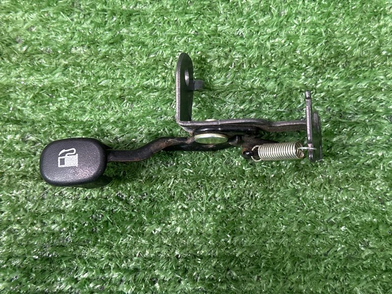 Ручка открывания бензобака Kia Sportage 3 2015 SL