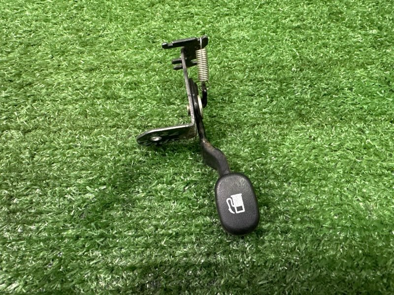 Ручка открывания бензобака Kia Sportage 3 2015 SL