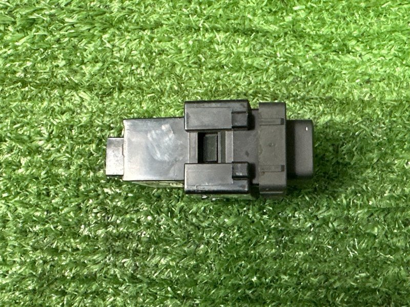 Кнопка обогрева сидений Kia Sportage 3 2015 SL